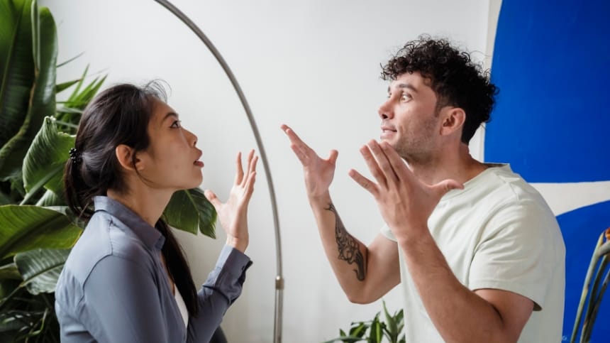 Ngủ mơ thấy cãi nhau với người yêu
