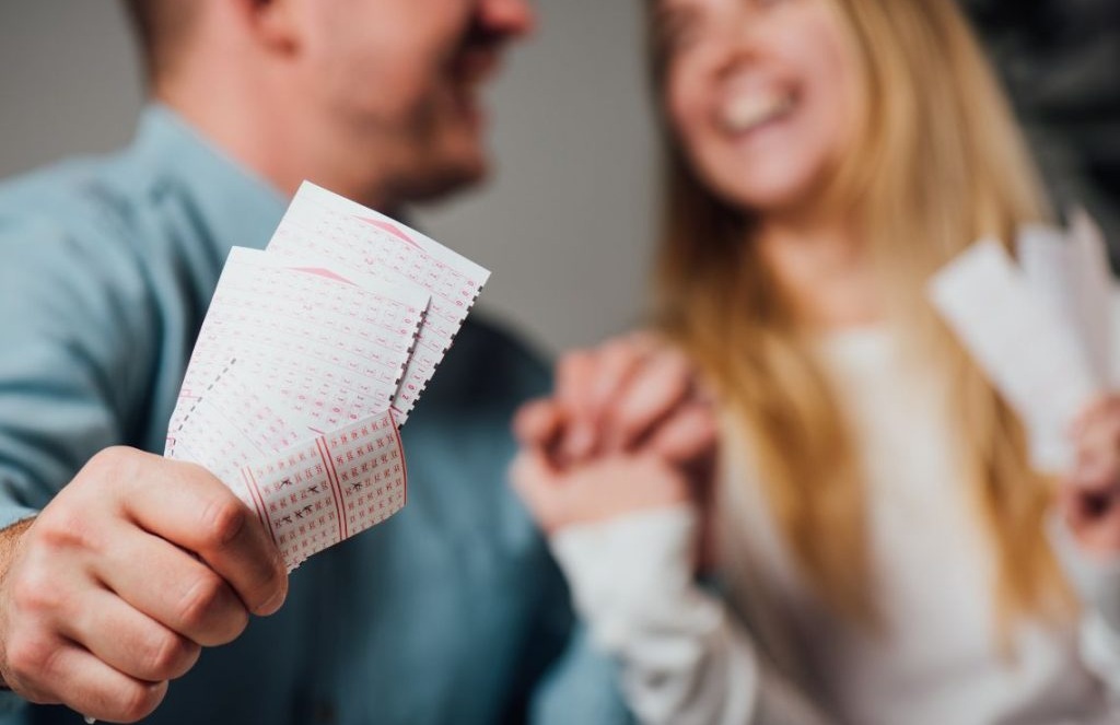 Nằm mơ thấy mình trúng số an ủi